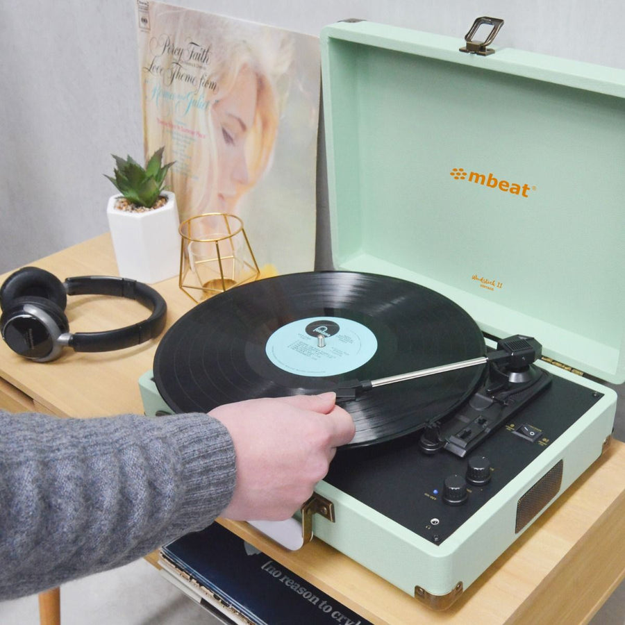 Woodstock II Tiffany Green Retro Bluetooth (TX/RX) Turntable